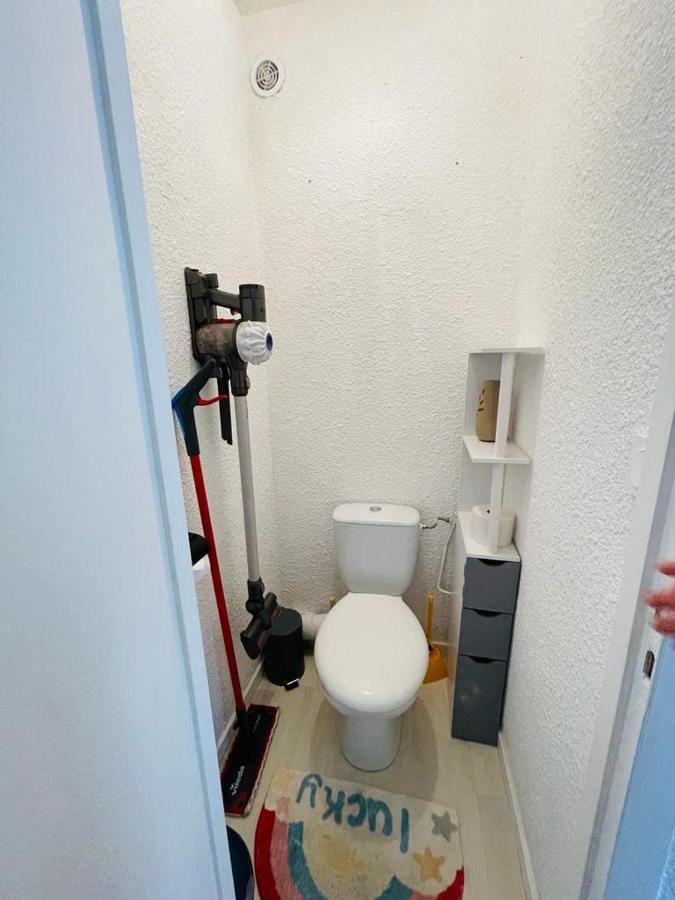 Apartment F2 Pres Debarcadere, En Centre Ville, Des Thermes Les Bains 2 Etoiles